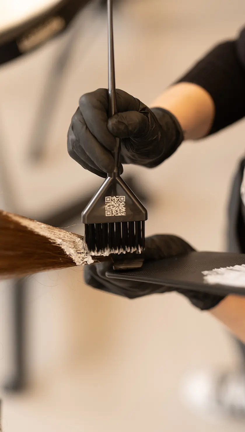 اللون والتفتيح